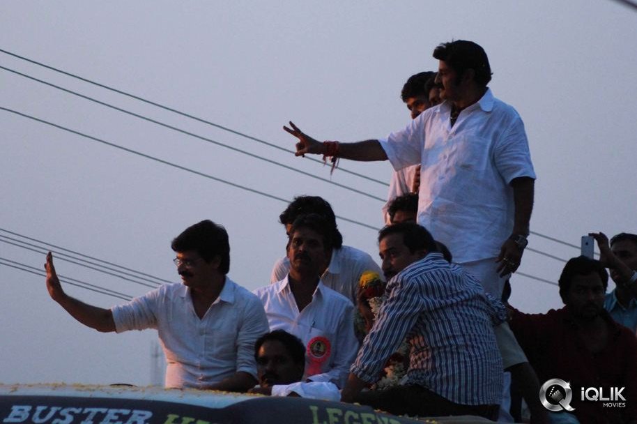 Legend-Movie-Team-Success-Tour